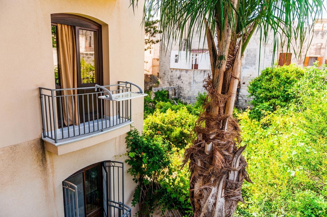 Hotel Il Portico Favignana Buitenkant foto